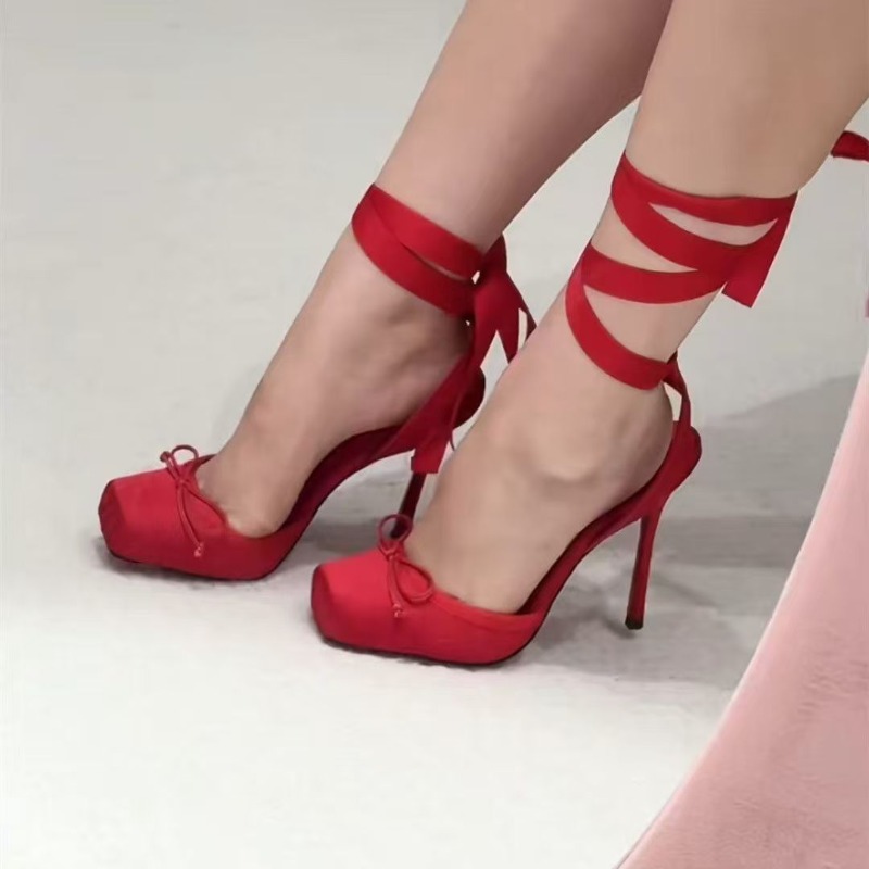 Chaussures rouges à talons hau - Women'S Shoes Quality avis et prix