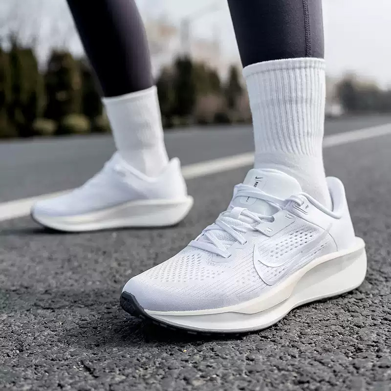 Chaussures en maille QEST 6 po - Women'S Shoes Nike Jordan avis et prix
